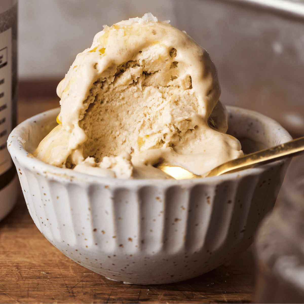 Animal-based banana and beef liver powder smoothie